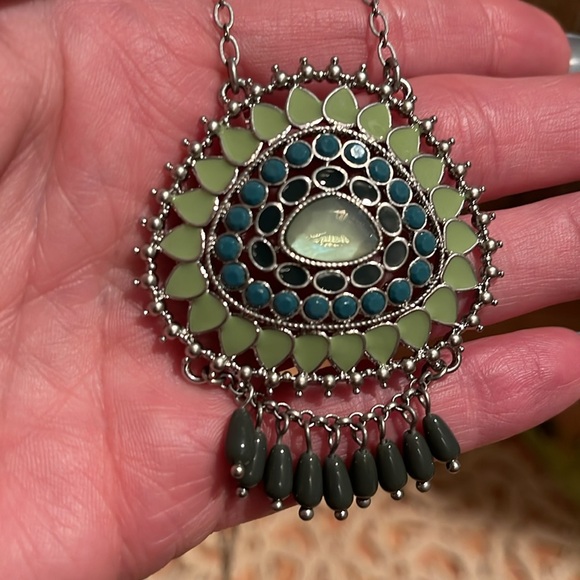 Lia Sophia "EUCALYPTUS" Fringed Necklace  NEW W TAGS - Picture 13 of 15